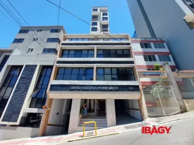 Sala Comercial para alugar, 163m² no Centro, Florianópolis