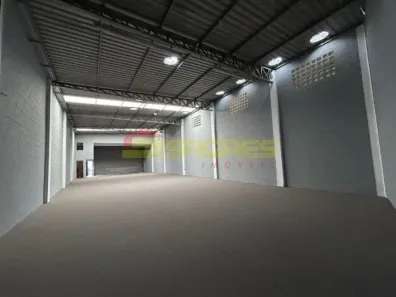 Galpão/Depósito/Armazém para alugar, 320m² no Parque Novo Mundo, São Paulo