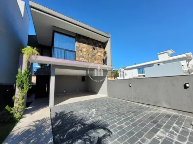 Casa com 3 Quartos à venda, 390m² no Beira Rio, Biguaçu