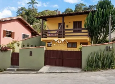 Casa com 2 Quartos à venda, 120m² no Itaipava, Petrópolis