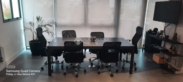 Sala Comercial à venda, 135m² no Cidade Baixa, Porto Alegre