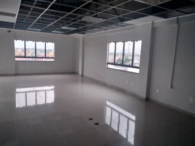 Ponto Comercial para alugar, 275m² no Sítio Cercado, Curitiba