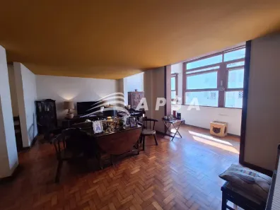 Apartamento com 3 Quartos para alugar, 210m² no Copacabana, Rio de Janeiro