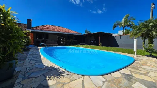 Casa com 3 Quartos à venda, 220m² no Brejatuba, Guaratuba