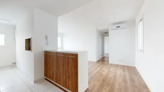 Apartamento com 2 Quartos para alugar, 70m² no Passo da Areia, Porto Alegre