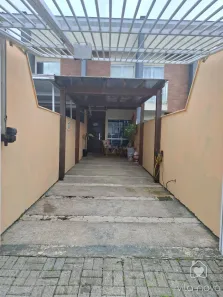 Casa com 2 Quartos à venda, 70m² no Vila Nova, Joinville