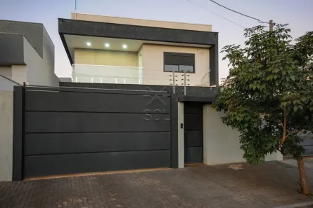 Casa com 3 Quartos à venda, 200m² no Três Fronteiras, Foz do Iguaçu