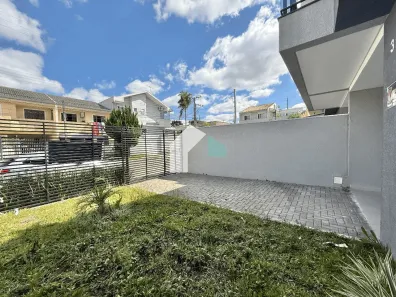 Sobrado com 3 Quartos à venda, 129m² no Uberaba, Curitiba