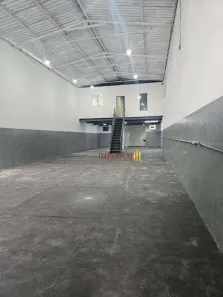 Galpão/Depósito/Armazém para alugar, 290m² no Vila Maria Baixa, São Paulo