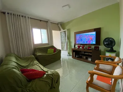 Casa com 2 Quartos à venda, 93m² no Colorado, Contagem
