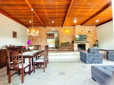 Fazenda/Sítio com 2 Quartos à venda, 143m² no Parque dos Jacarandás, Arujá