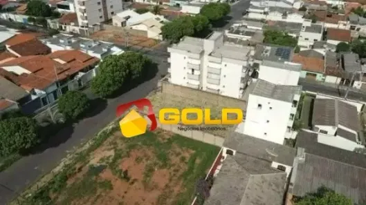 Lote/Terreno à venda, 360m² no Santa Mônica, Uberlândia