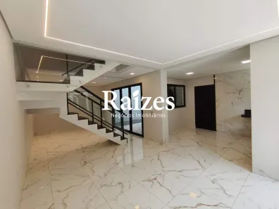Casa com 3 Quartos à venda, 169m² no Cidade Jardim, Uberlândia
