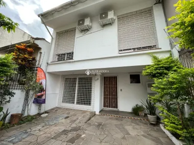 Sobrado com 3 Quartos à venda, 201m² no Rio Branco, Porto Alegre