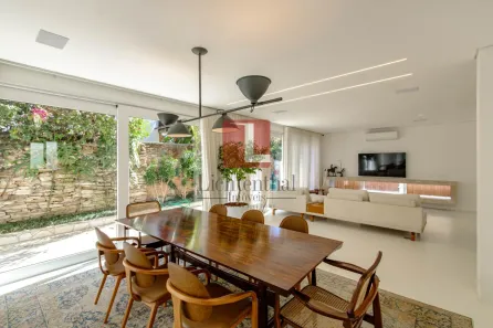 Casa com 3 Quartos à venda, 280m² no Jardim Paulista, São Paulo