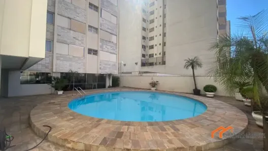 Apartamento com 3 Quartos para alugar, 232m² no Centro, Londrina