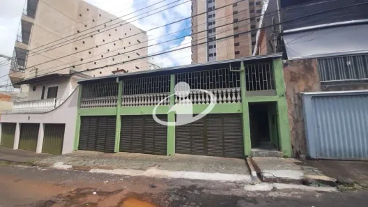 Casa com 4 Quartos para alugar, 300m² no Lídice, Uberlândia