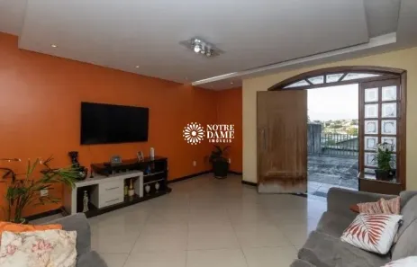 Casa com 4 Quartos para alugar, 220m² no Planalto, Belo Horizonte