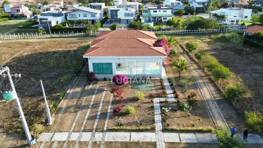 Casa de Condomínio com 4 Quartos à venda, 360m² no Gravatá Centro, Gravatá