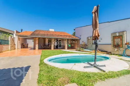 Casa com 4 Quartos para alugar, 374m² no Guarujá, Porto Alegre