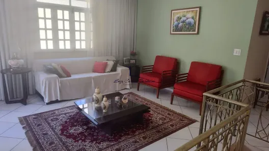 Sobrado com 4 Quartos à venda, 180m² no Centro, Lauro de Freitas