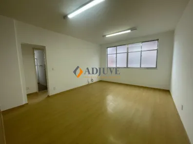 Apartamento com 2 Quartos para alugar, 81m² no Centro, Petrópolis