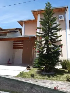 Casa de Condomínio com 3 Quartos à venda, 120m² no Condomínio Veredas, Taubaté