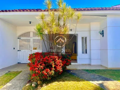 Casa com 6 Quartos à venda, 400m² no Marazul, Niterói