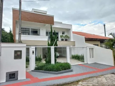 Casa com 3 Quartos à venda, 250m² no Coqueiros, Florianópolis