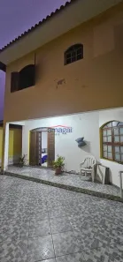 Sobrado com 5 Quartos para alugar, 470m² no Jardim Flórida, Jacareí