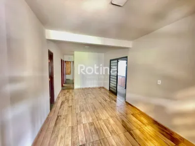 Casa com 4 Quartos à venda, 196m² no Custódio Pereira, Uberlândia