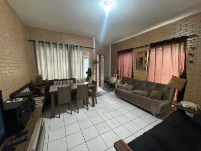 Casa com 2 Quartos à venda, 102m² no Jardim Continental, Taubaté