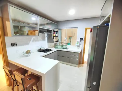 Casa com 3 Quartos à venda, 135m² no Jardim Itália II, Maringá