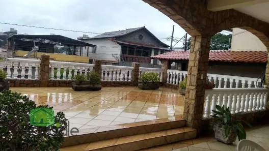 Casa com 6 Quartos à venda, 450m² no Vera Cruz, Contagem