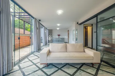 Casa com 4 Quartos para alugar, 138m² no Agronômica, Florianópolis
