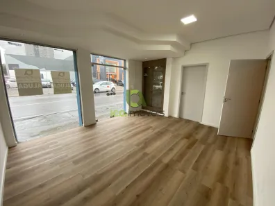 Ponto Comercial para alugar, 115m² no Estreito, Florianópolis