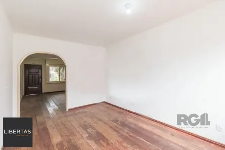 Casa com 4 Quartos à venda, 280m² no Chácara das Pedras, Porto Alegre
