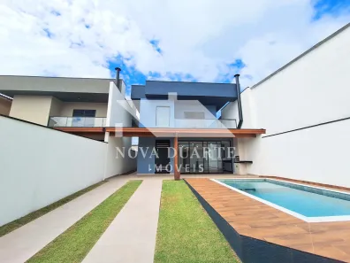 Sobrado com 4 Quartos à venda, 180m² no Balneário Copacabana, Caraguatatuba