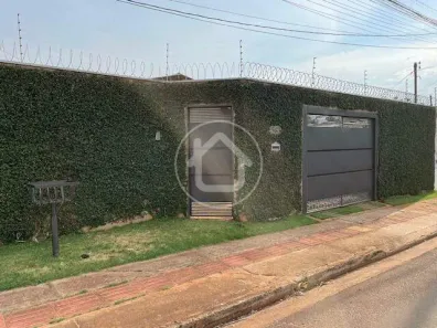 Casa com 2 Quartos à venda, 150m² no Jardim Alto São Francisco, Campo Grande