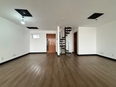 Sala Comercial para alugar, 140m² no São João, Porto Alegre