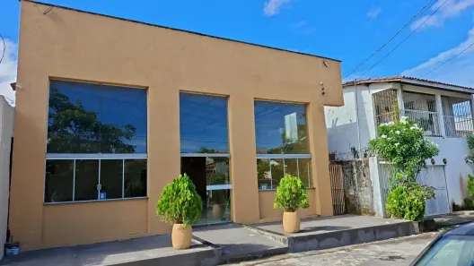 Prédio Comercial à venda, 600m² no Cohafuma, São Luís