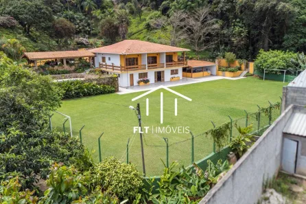 Fazenda/Sítio com 4 Quartos à venda, 618m² no Portão, Atibaia