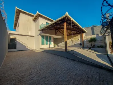 Casa com 3 Quartos à venda, 458m² no Granja Ouro Branco, Contagem