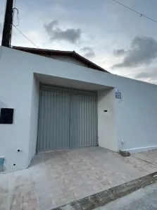 Casa com 2 Quartos para alugar, 80m² no Centro, Caucaia