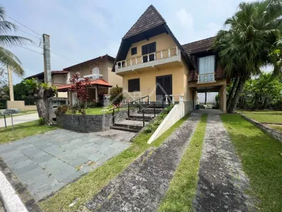 Sobrado com 3 Quartos à venda, 152m² no , Peruíbe