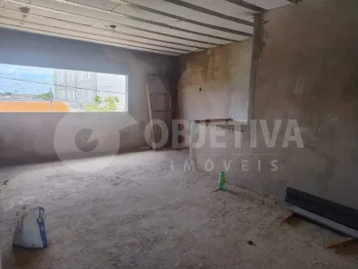 Prédio Comercial com 2 Quartos à venda, 156m² no Loteamento Portal do Vale II, Uberlândia