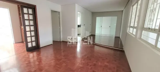 Casa com 3 Quartos à venda, 378m² no Madureira, Bauru