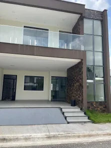 Casa com 4 Quartos para alugar, 160m² no Águas Brancas, Ananindeua