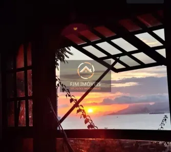 Casa com 4 Quartos à venda, 275m² no Piratininga, Niterói