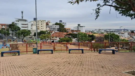 Lote/Terreno à venda, 398m² no Heliópolis, Belo Horizonte